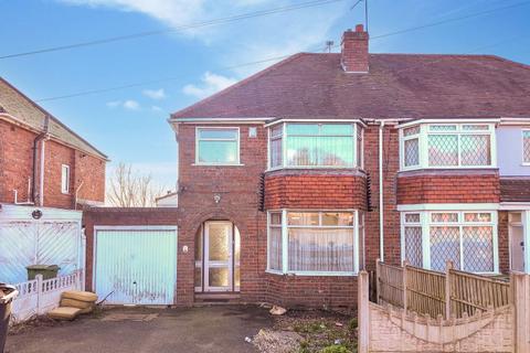 3 bedroom end of terrace house for sale, 32 Sledmore Road, Dudley, DY2 8DX