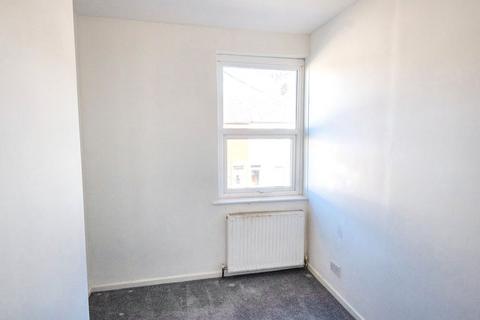 65 Bright Street, Swindon, SN2 8BX