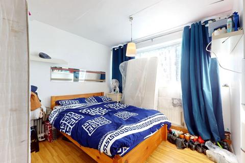 1 bedroom flat for sale, 55 Barrington Court, Lamble Street, Kentish Town, NW5 4AT