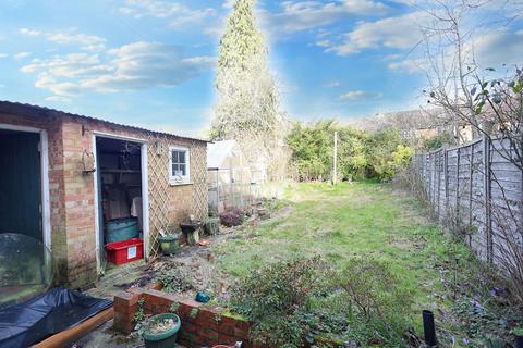 8 Saxon Close, Brentwood, CM13 2EU