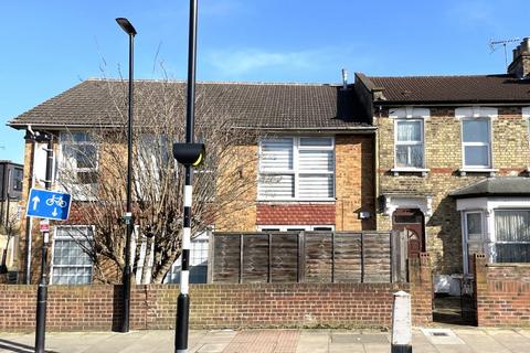 1 bedroom maisonette for sale, 62(A) Avenue Road, Tottenham, N15 5DN