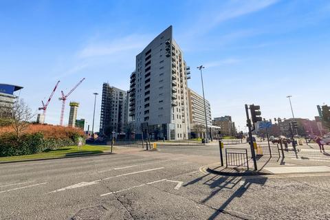 2 bedroom apartment for sale, The Gateway North, Leeds