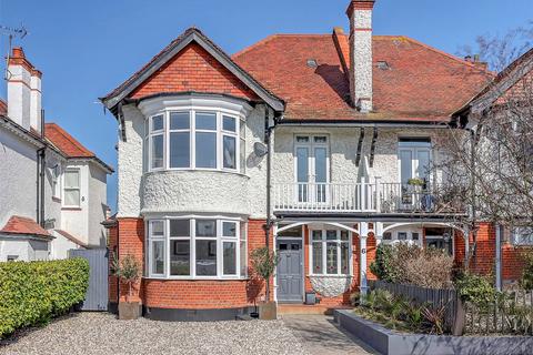 Gloucester Terrace, Thorpe Bay, Essex, SS1