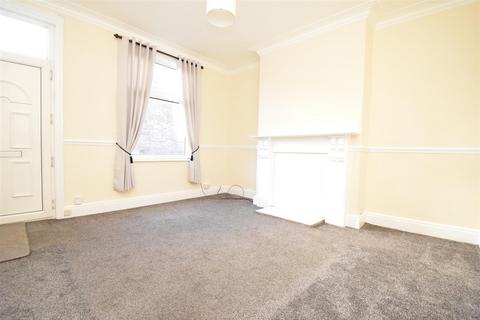 2 bedroom terraced house to rent, Ouchthorpe Lane, Outwood WF1