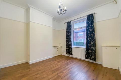 2 bedroom terraced house to rent, Darley Street, Sale