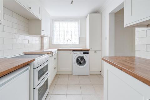 1 bedroom flat for sale, St Georges Gardens, Church Walk, Worthing, West Sussex, BN11