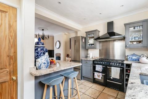 Bryn Hyfryd Mount Pleasant, Denbigh, LL16 3LS
