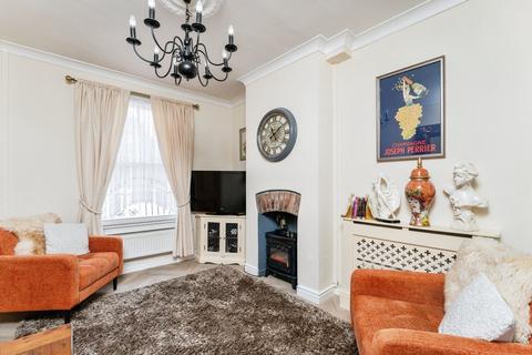 Bryn Hyfryd Mount Pleasant, Denbigh, LL16 3LS