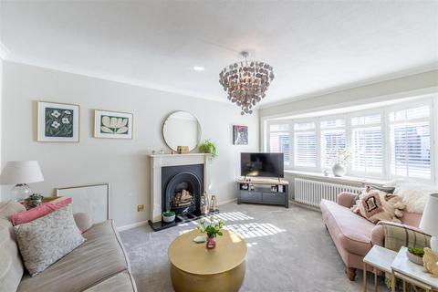 6 Austral Place, Wideopen, Newcastle Upon Tyne, NE13 7HH