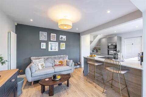 6 Austral Place, Wideopen, Newcastle Upon Tyne, NE13 7HH