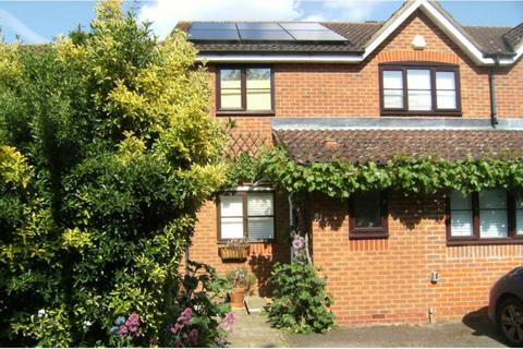5 bedroom semi-detached house for sale, Windrush, New Malden
