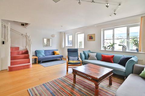 5 bedroom semi-detached house for sale, Windrush, New Malden