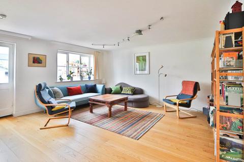 5 bedroom semi-detached house for sale, Windrush, New Malden