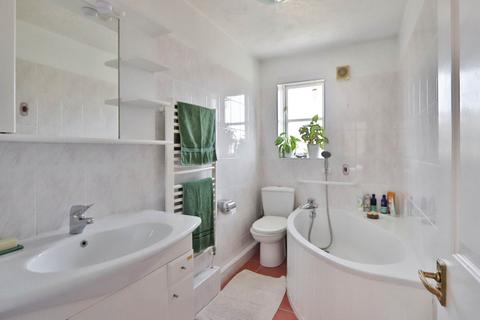 4 bedroom semi-detached house for sale, Windrush, New Malden