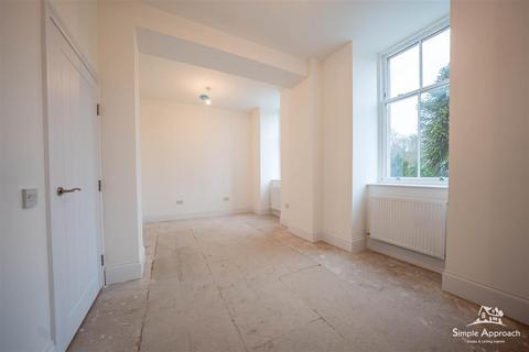 2 bedroom flat for sale, Muirhall Road, Perth