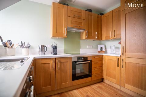 1 bedroom flat for sale, Harold Road, London SE19