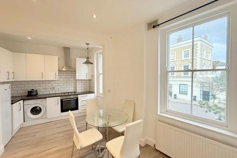 2 bedroom flat to rent, Albion Parade, London, N16