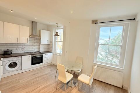 2 bedroom flat to rent, Albion Parade, London, N16