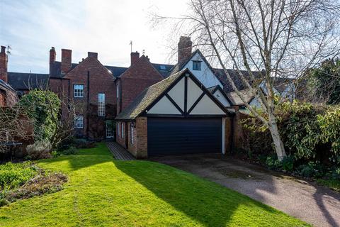 4 bedroom terraced house for sale, Gunstone House, Stafford Street, Brewood, Stafford, ST19 9DX