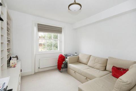 3 bedroom flat to rent, Hampstead Hill Gardens, London NW3