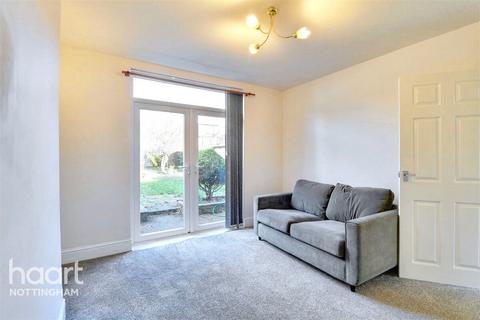 3 bedroom semi-detached house to rent, Westholme Gardens, Nottingham