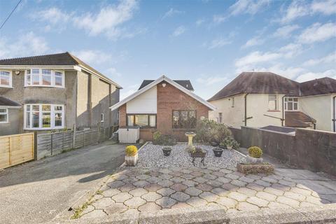 3 bedroom detached house for sale, Carnglas Avenue, Sketty, Swansea