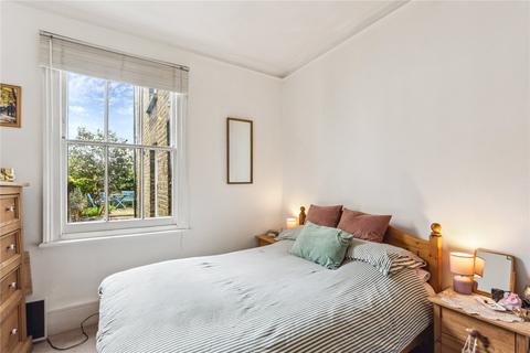 1 bedroom apartment for sale, Grayshott Road, SW11