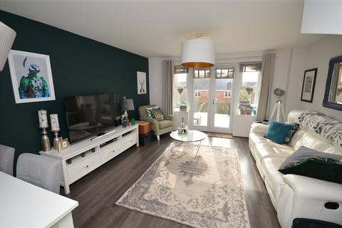 3 bedroom townhouse for sale, Woodside Court, Middleton, Leeds, West Yorkshire