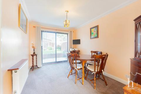 3 bedroom detached house for sale, Elm Close, Pensby CH61