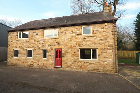 5 bedroom detached house to rent, New Mills Road, Hayfield, SK22