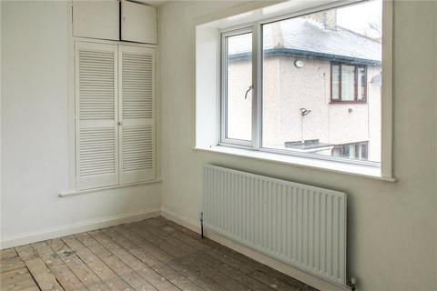 2 bedroom end of terrace house for sale, Redcliffe Avenue, Keighley, West Yorkshire, BD21