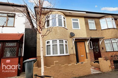 2 bedroom semi-detached house for sale, Dundee Road Plaistow, London