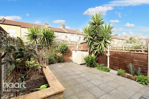 2 bedroom semi-detached house for sale, Dundee Road Plaistow, London