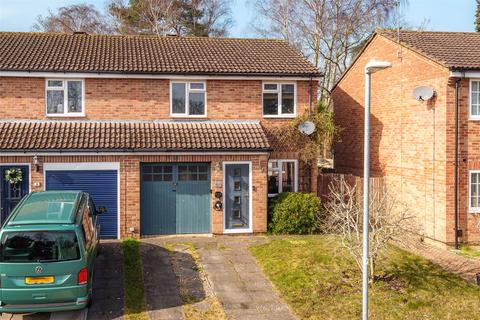41 Appletree Way, Owlsmoor, Sandhurst, GU47 0UD