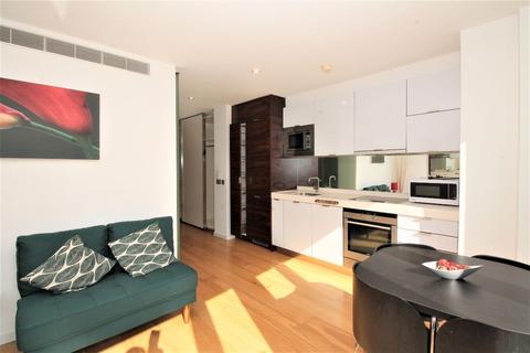 Studio to rent, Ontario Tower, Fairmont Avenue