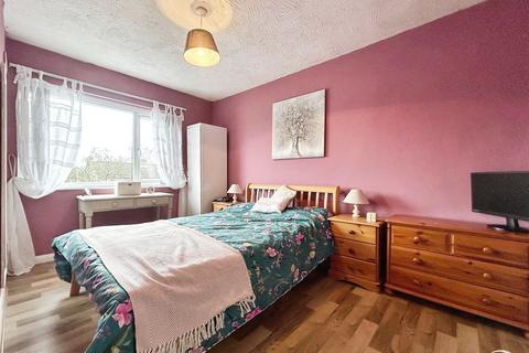 4 Foxley Close, Blackwater, Camberley, GU17 0JZ