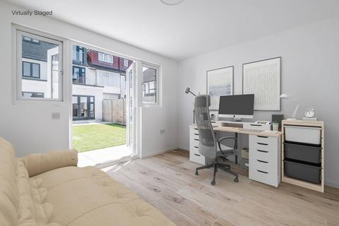 71 Page Street, London, NW7 2EE