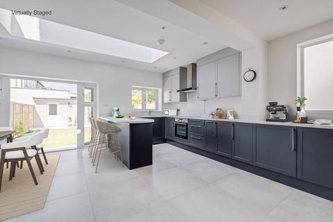 71 Page Street, London, NW7 2EE