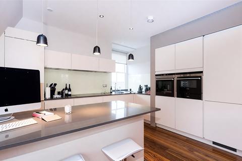 2 bedroom apartment for sale, Kings Road, Richmond, TW10