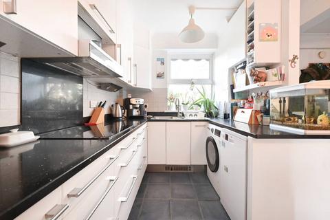 2 bedroom maisonette for sale, Milk Yard, Wapping, London, E1W