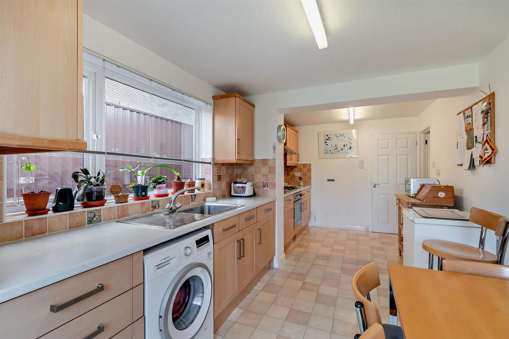 8637625-interior04-800.jpg