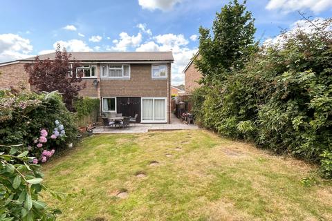 3 bedroom semi-detached house for sale, Chamberlain Garden, Reading RG2