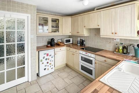 3 bedroom semi-detached house for sale, Chamberlain Garden, Reading RG2