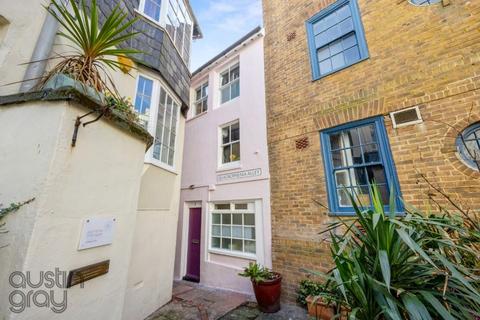 2 bedroom house for sale, Little East Street, Brighton