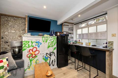 2 bedroom house for sale, Little East Street, Brighton