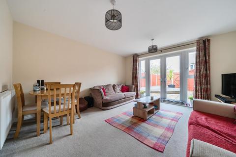 3 bedroom end of terrace house for sale, Howe Road, Hampshire PO13