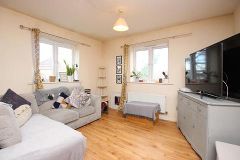 2 bedroom flat to rent, Hornbeam Close, Bristol BS32