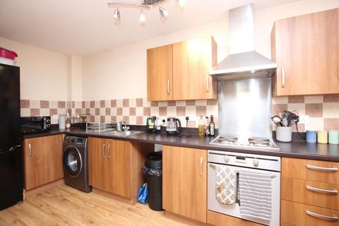 2 bedroom flat to rent, Hornbeam Close, Bristol BS32