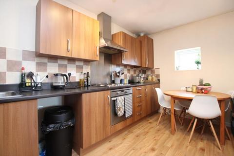 2 bedroom flat to rent, Hornbeam Close, Bristol BS32