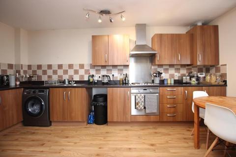 2 bedroom flat to rent, Hornbeam Close, Bristol BS32